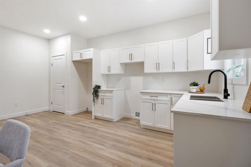 857 Boyd Avenue, Winnipeg, Manitoba  R2X 0Z5 - Photo 8 - 202601053