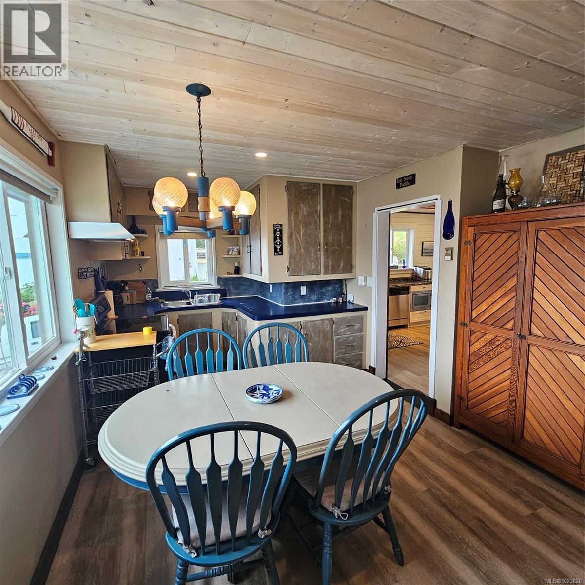 497 Fir St, Alert Bay, British Columbia  V0N 1A0 - Photo 34 - 1023620