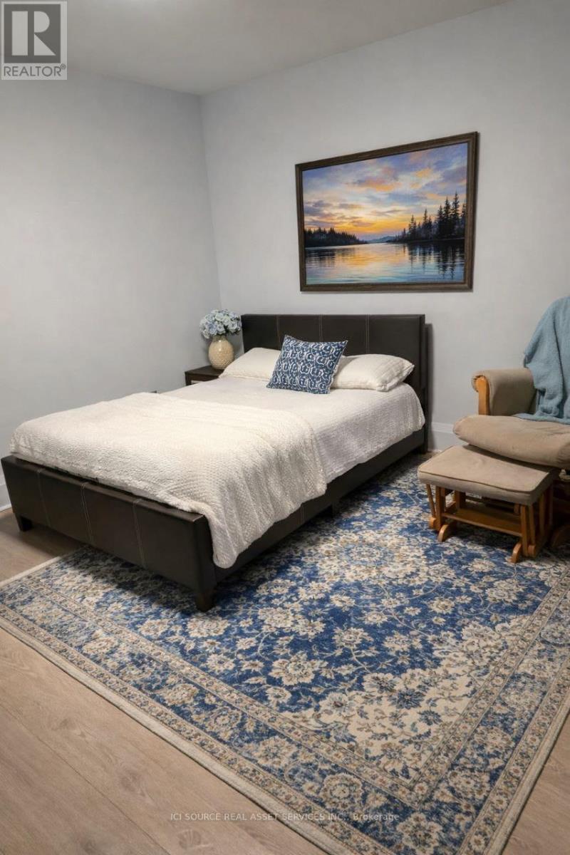 644 Willow Wood Drive, Waterloo, Ontario  N2T 2T7 - Photo 16 - X12727376