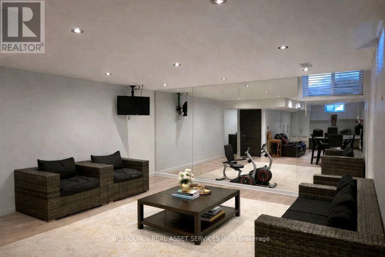 644 Willow Wood Drive, Waterloo, Ontario  N2T 2T7 - Photo 17 - X12727376