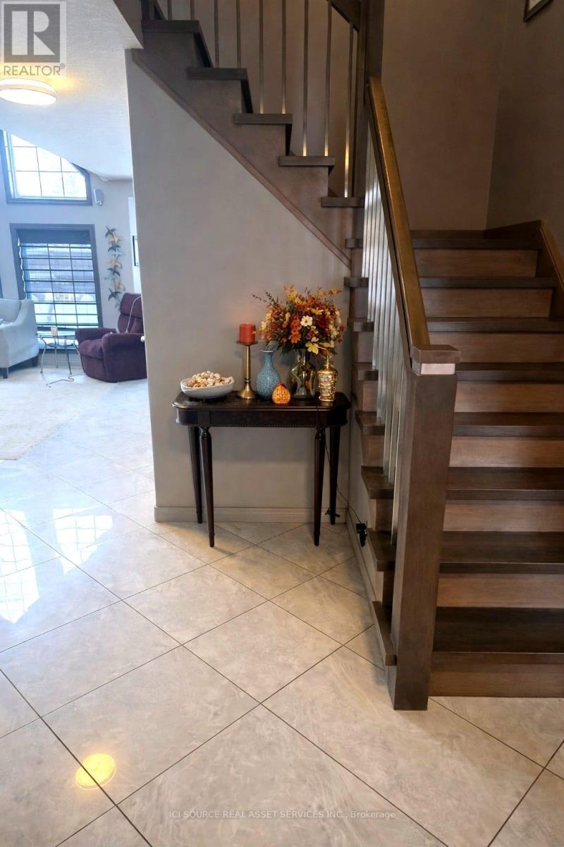 644 Willow Wood Drive, Waterloo, Ontario  N2T 2T7 - Photo 20 - X12727376