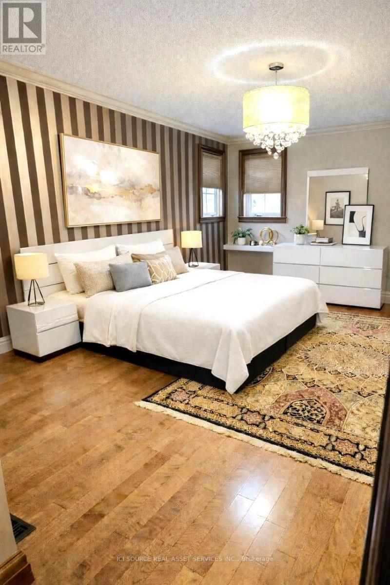 644 Willow Wood Drive, Waterloo, Ontario  N2T 2T7 - Photo 8 - X12727376