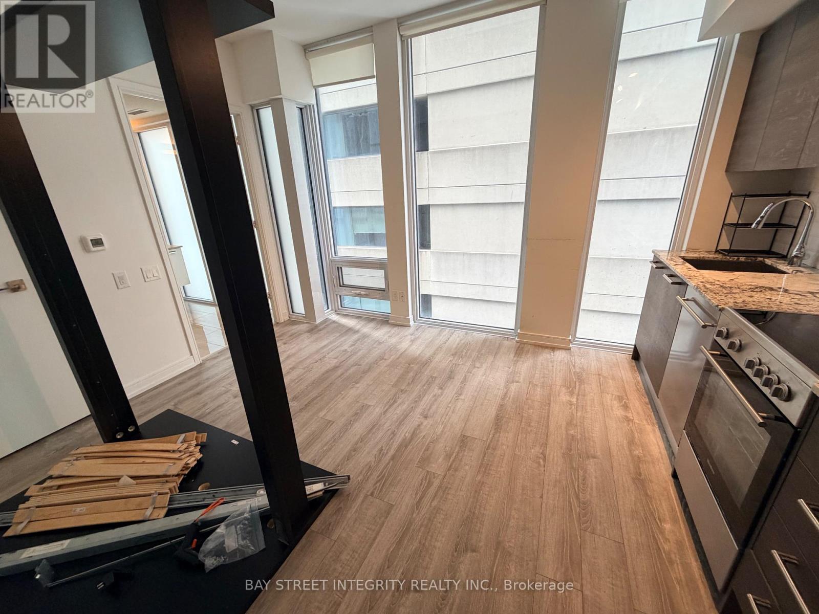 710 - 28 Wellesley Street E, Toronto, Ontario  M4Y 0C4 - Photo 6 - C12640988