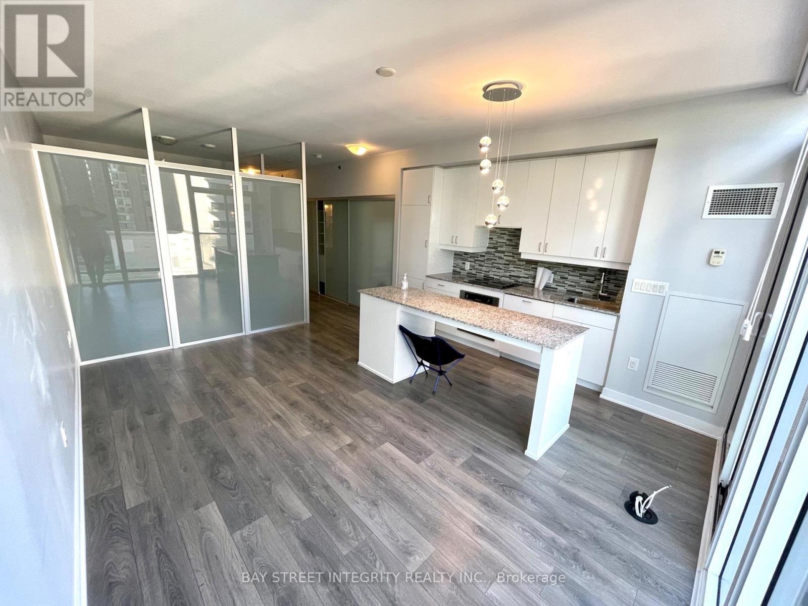 1209 - 426 University Avenue, Toronto, Ontario  M5G 1S9 - Photo 9 - C12727388