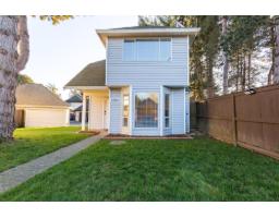 <div class="price">$924,900</div> 12842 72b Avenue, Surrey<br><div style="margin-bottom:8px;"><small>Royal LePage Little Oak Realty</small></div><div class='bed_bath'>3 Bed | 3 Bath</div>