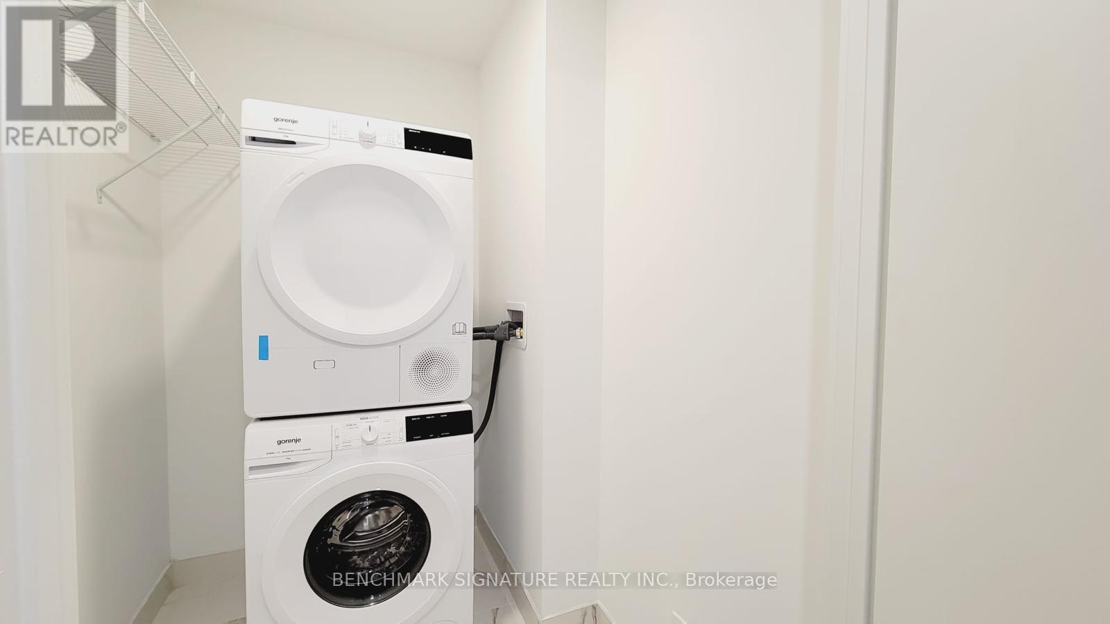 Unknown Address, ,     - Photo 3 - C12727420