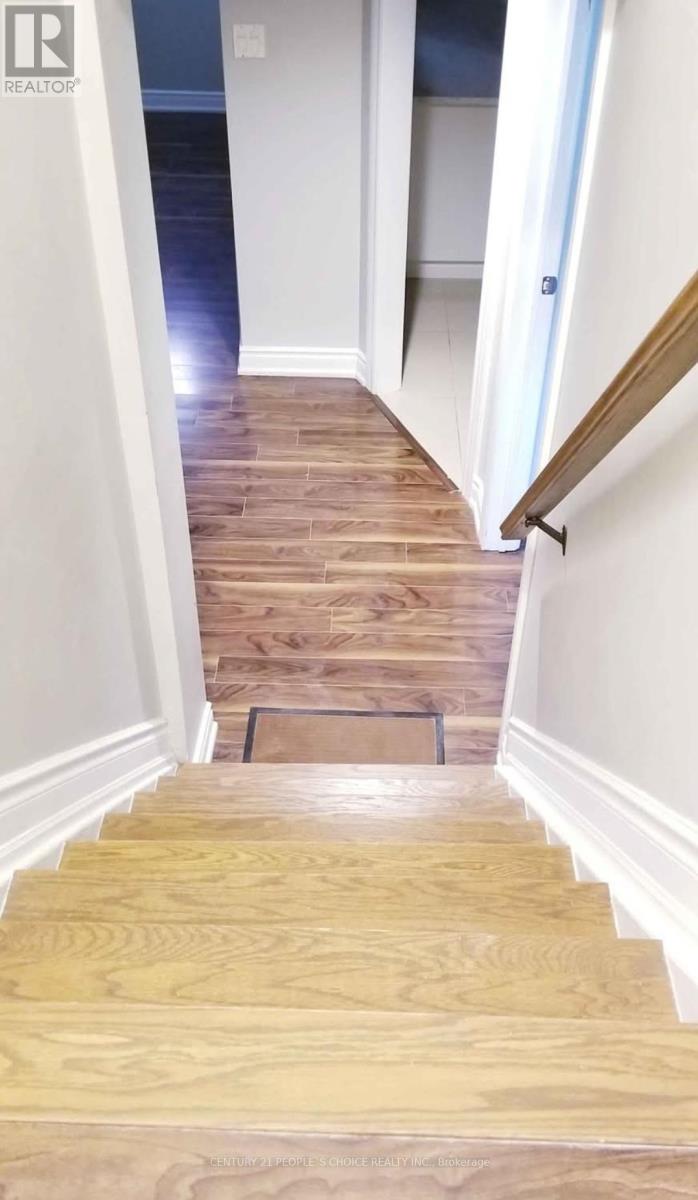 4408 Romfield Crescent, Mississauga, Ontario  L5M 4K9 - Photo 2 - W12727424