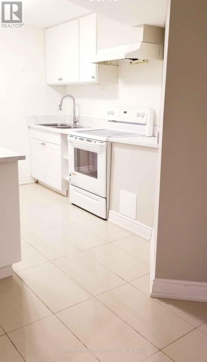 4408 Romfield Crescent, Mississauga, Ontario  L5M 4K9 - Photo 6 - W12727424