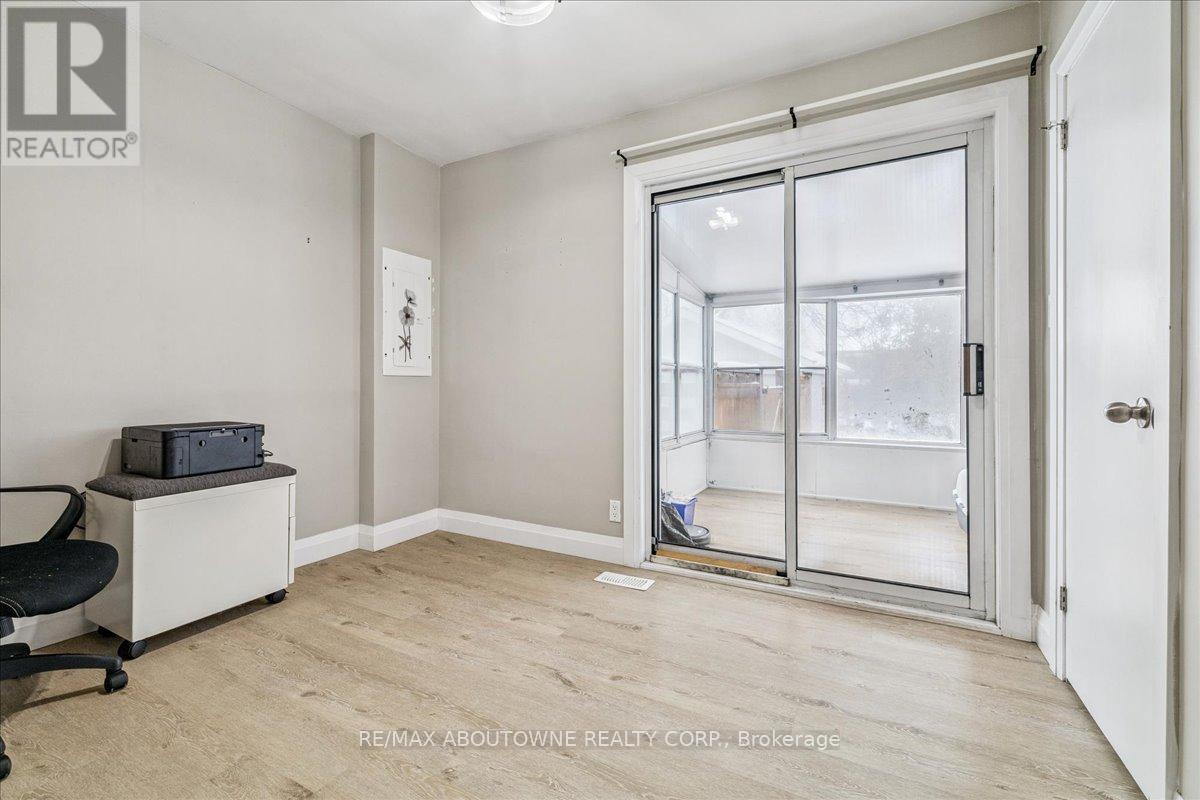 Upper - 177 Allenby Avenue, Hamilton, Ontario  L9A 2V1 - Photo 17 - X12727422