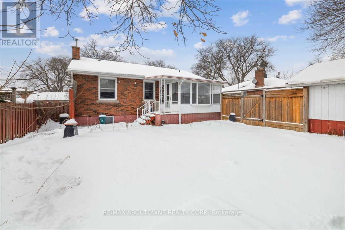 Upper - 177 Allenby Avenue, Hamilton, Ontario  L9A 2V1 - Photo 21 - X12727422