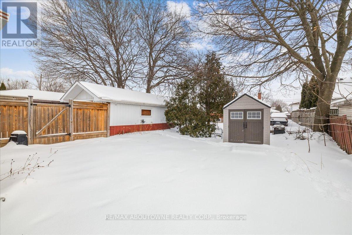 Upper - 177 Allenby Avenue, Hamilton, Ontario  L9A 2V1 - Photo 22 - X12727422