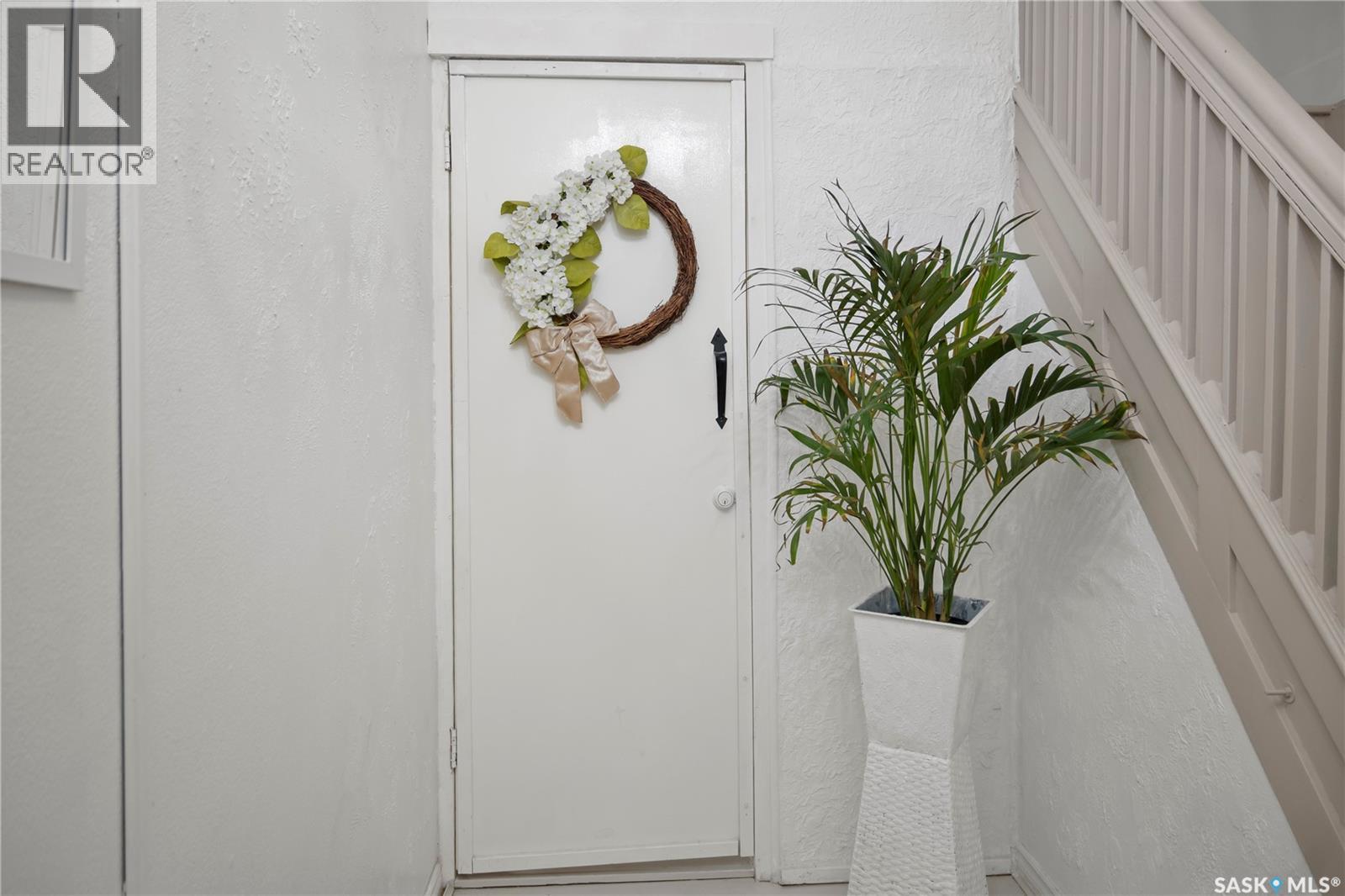 1124 Victoria Avenue, Regina, Saskatchewan  S4P 0N7 - Photo 6 - SK025879