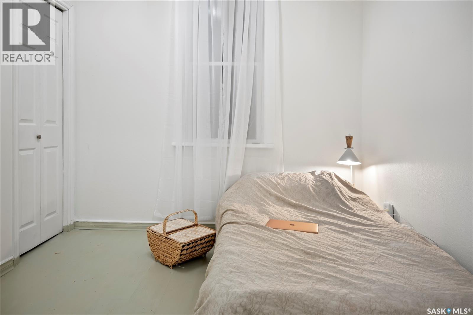 1124 Victoria Avenue, Regina, Saskatchewan  S4P 0N7 - Photo 8 - SK025879