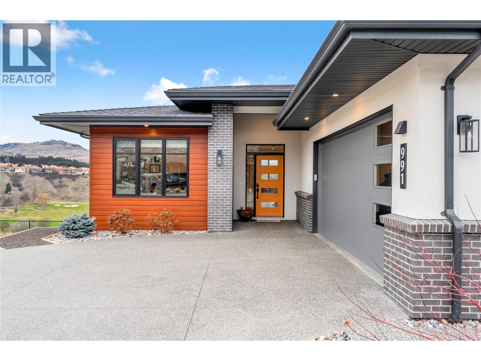 991 Mt Burnham Road, Vernon, British Columbia  V1B 0B2 - Photo 2 - 10373458