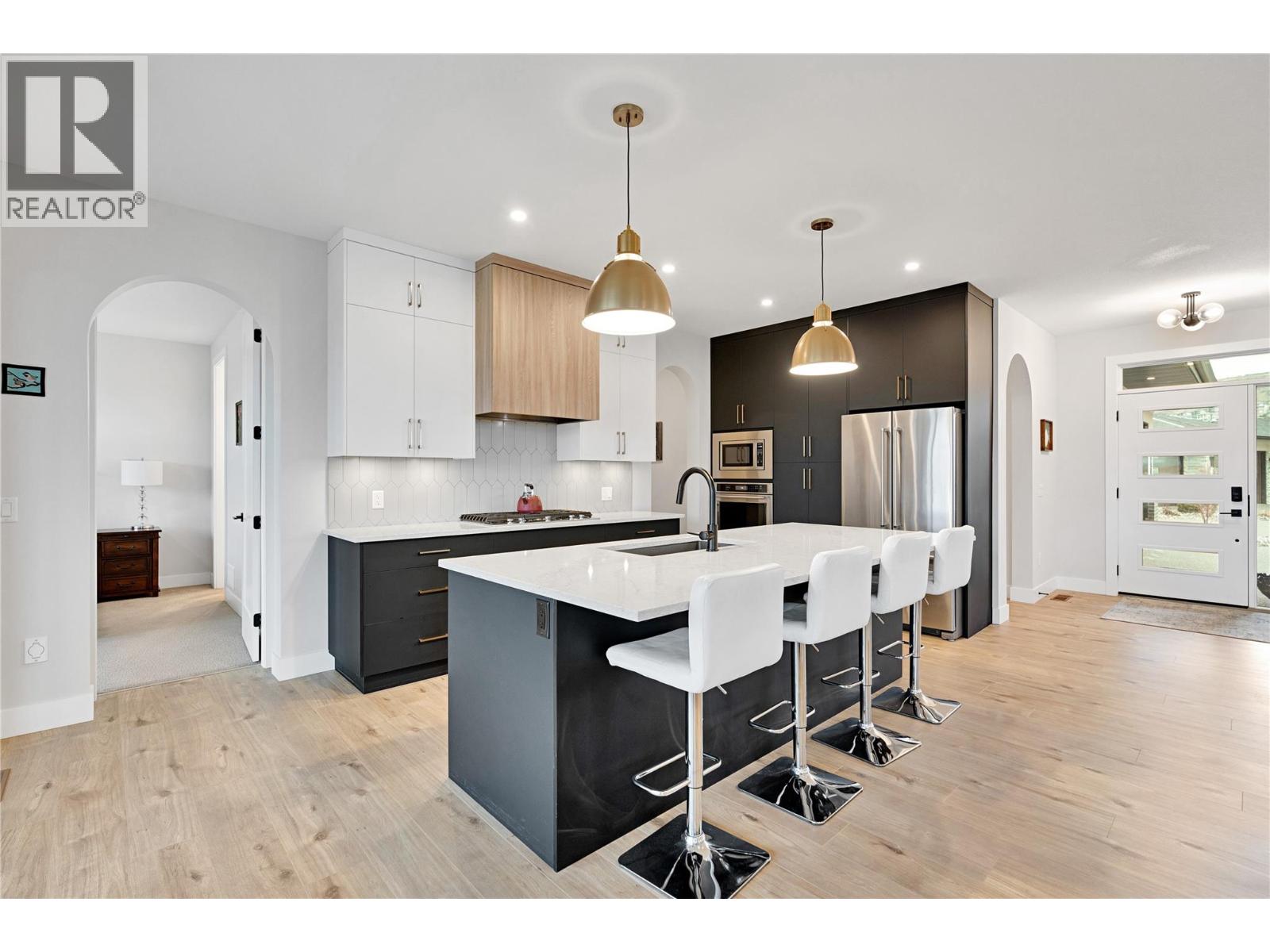 991 Mt Burnham Road, Vernon, British Columbia  V1B 0B2 - Photo 6 - 10373458