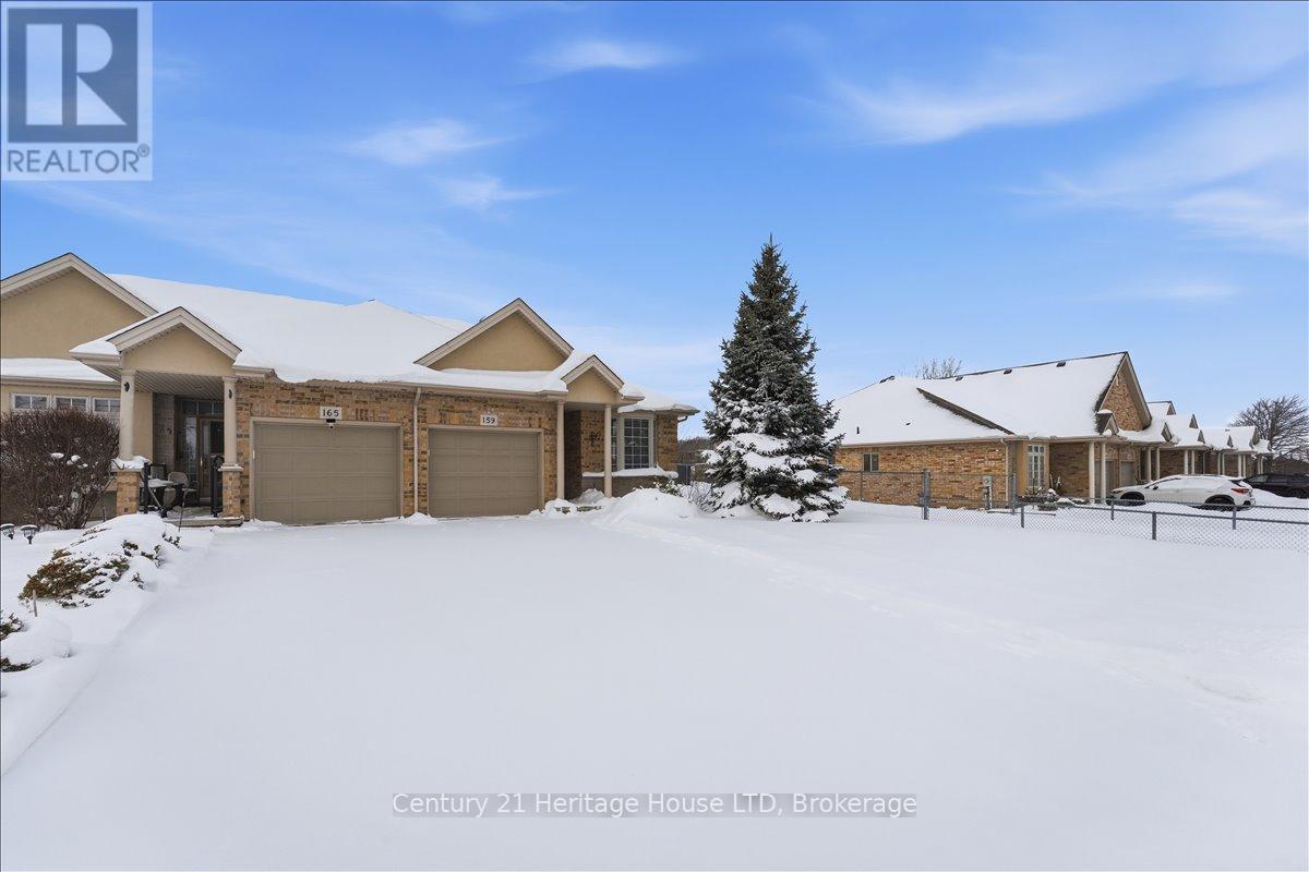 159 Willowlanding Court, Welland, Ontario  L3C 7L8 - Photo 3 - X12727460