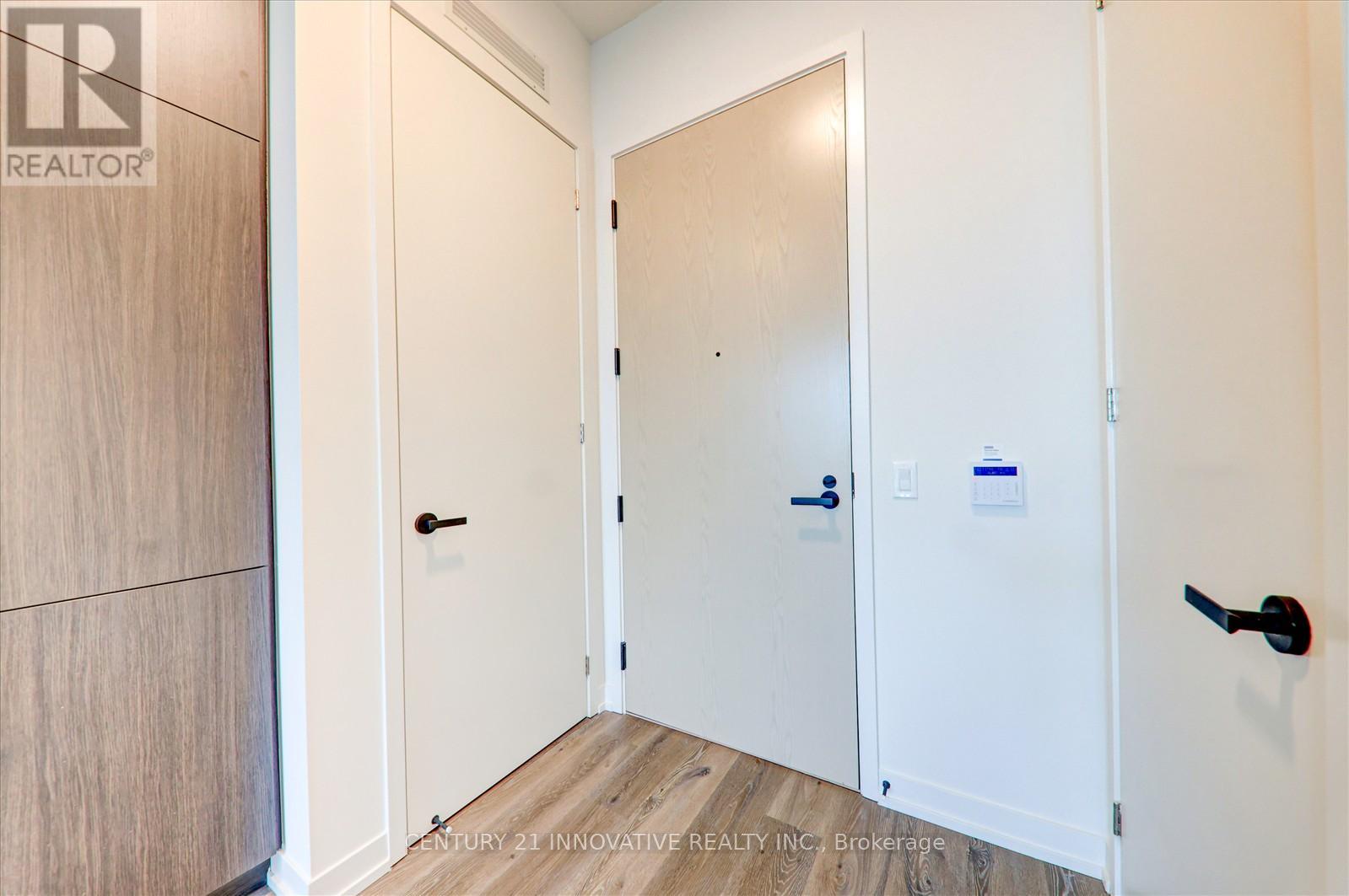 611 - 225 Commerce Street, Vaughan, Ontario  L4K 5Z7 - Photo 11 - N12727454