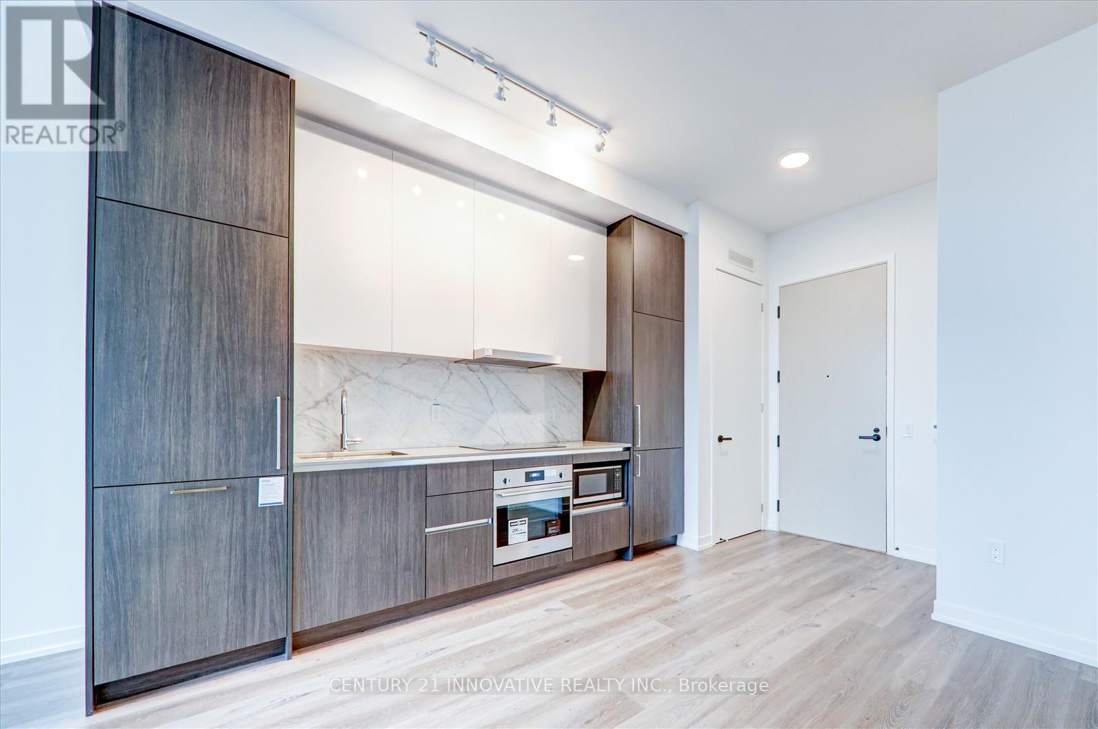 611 - 225 Commerce Street, Vaughan, Ontario  L4K 5Z7 - Photo 9 - N12727454