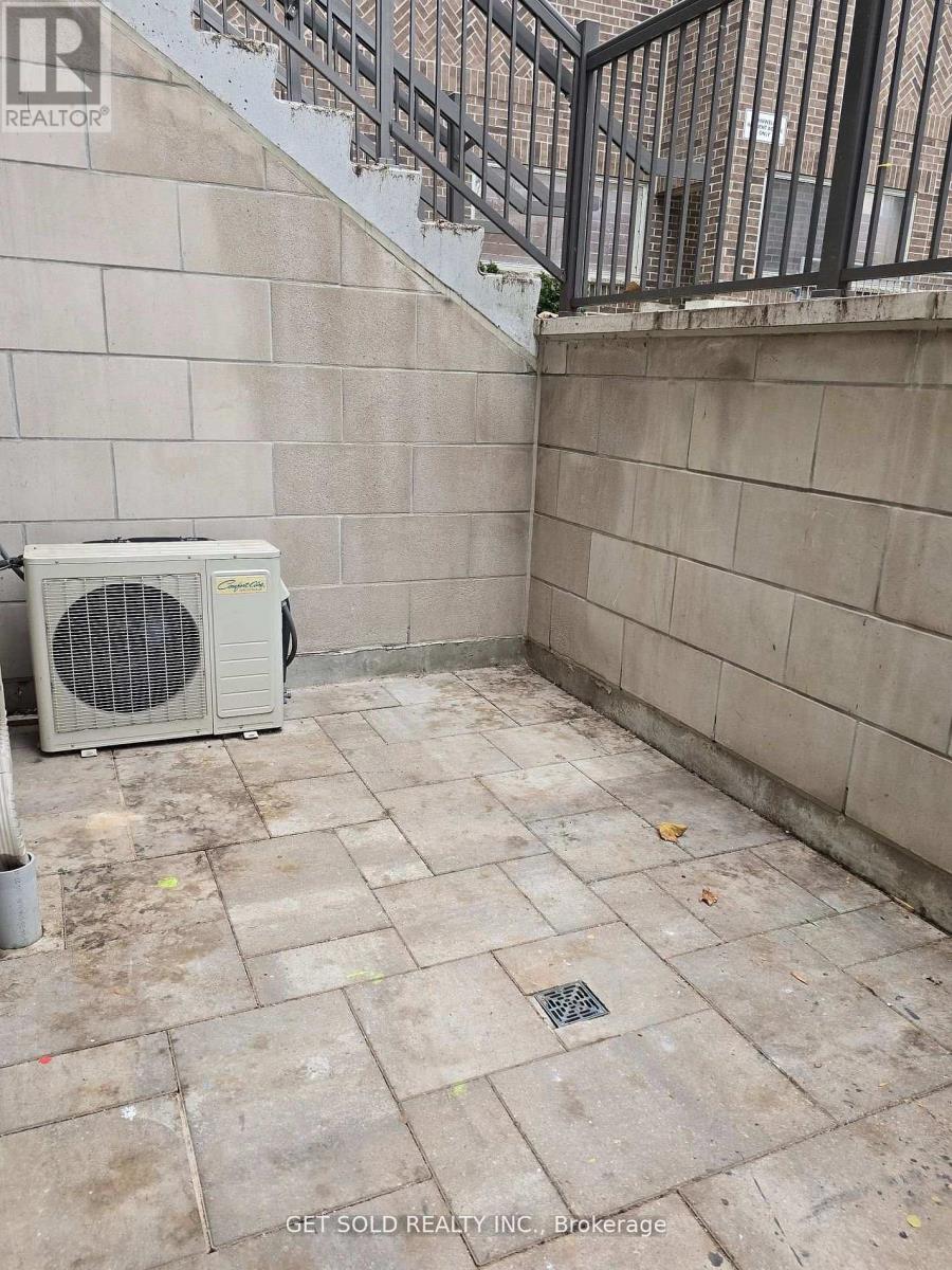 421 - 8 Drummond Street, Toronto, Ontario  M8V 1Y8 - Photo 7 - W12727464