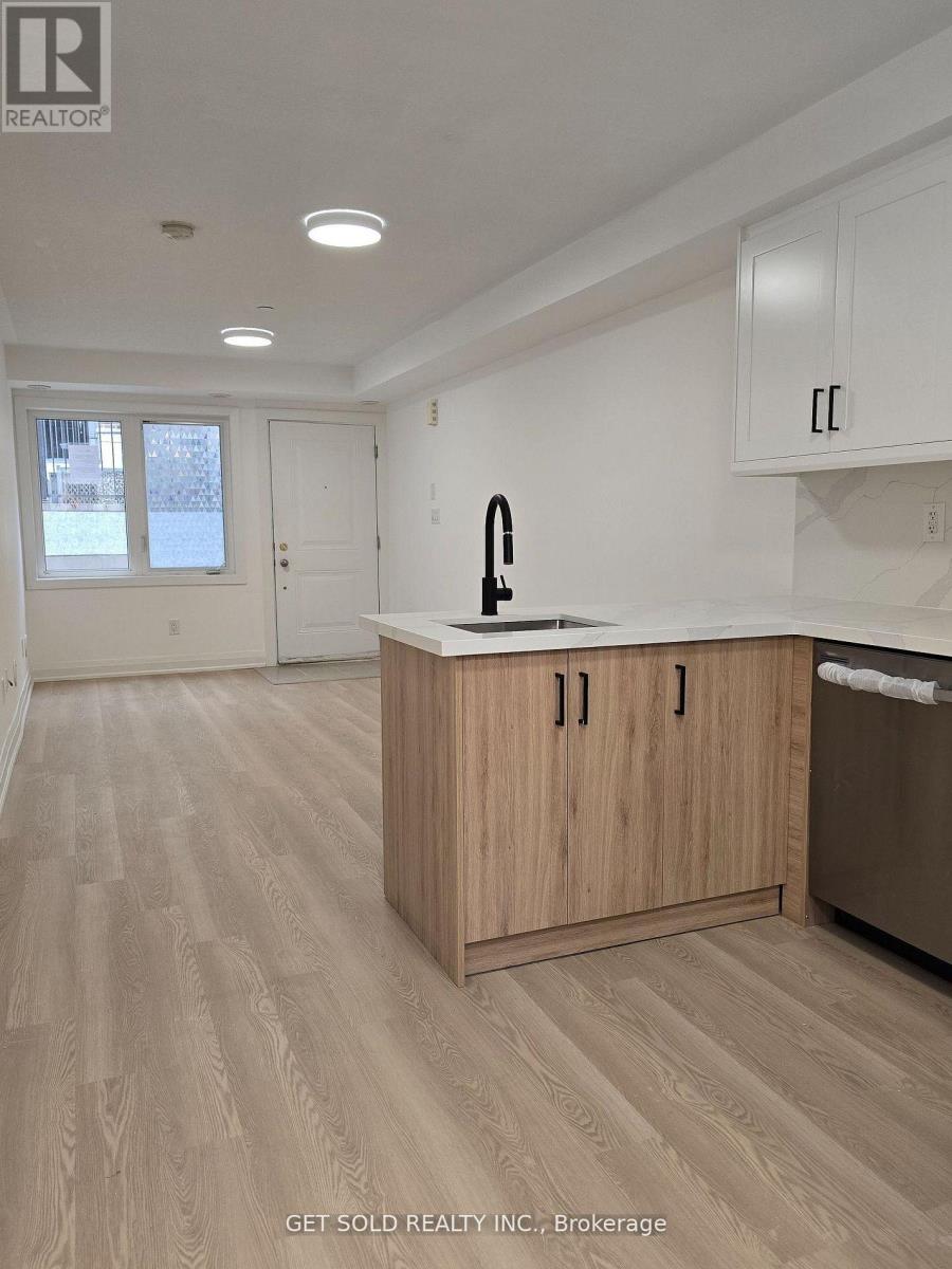 421 - 8 Drummond Street, Toronto, Ontario  M8V 1Y8 - Photo 8 - W12727464