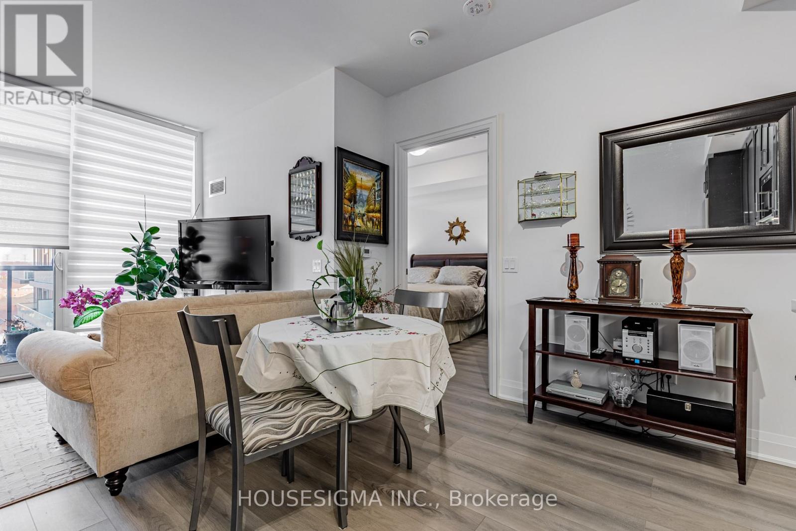 708 - 10 Gatineau Drive, Vaughan, Ontario  L4J 0L2 - Photo 9 - N12649806