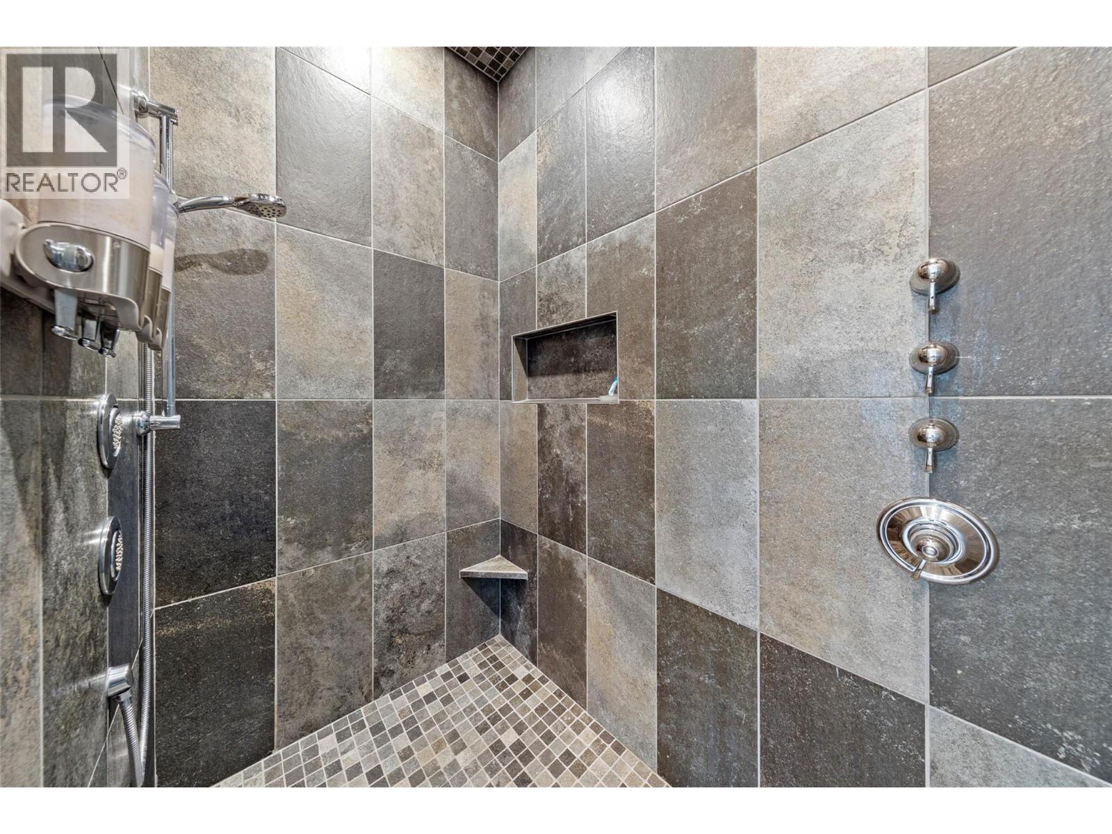 1314 Myra Place, Kamloops, British Columbia  V2E 0C3 - Photo 26 - 10372227