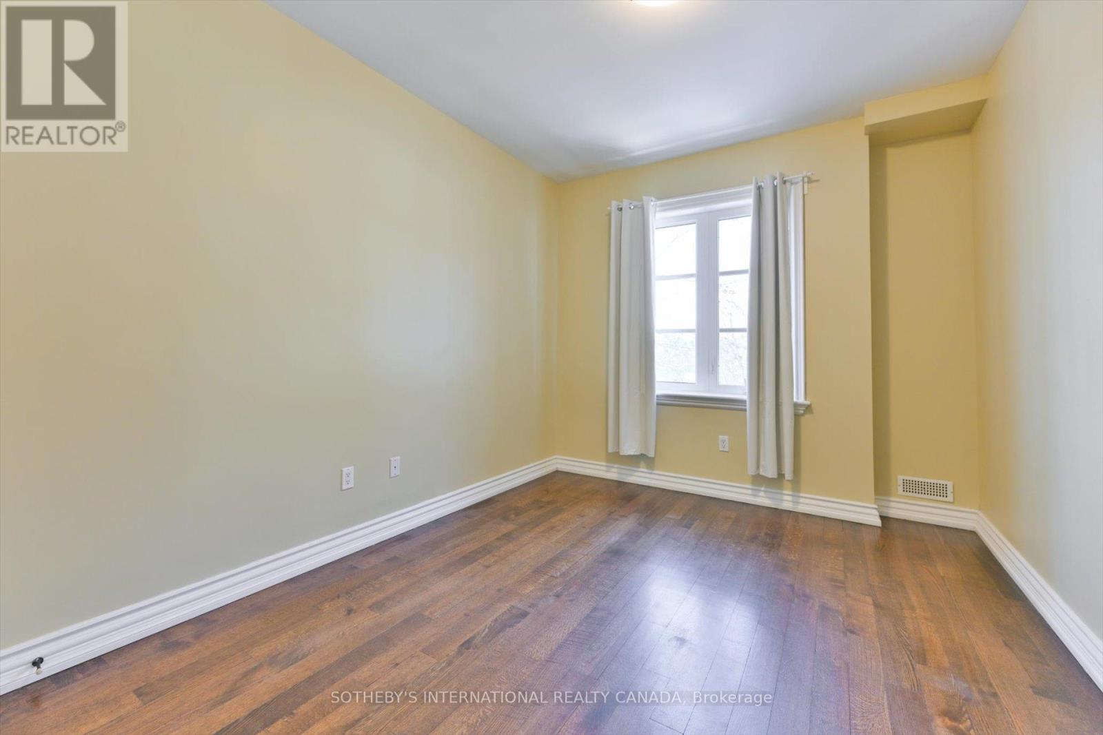 2 - 50 Old Yonge Street, Toronto, Ontario  M2P 1P7 - Photo 11 - C12727496