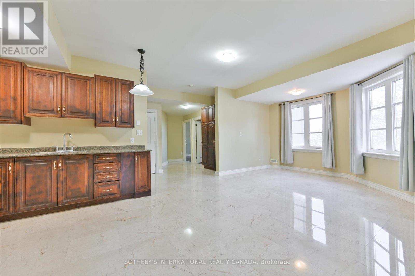 2 - 50 Old Yonge Street, Toronto, Ontario  M2P 1P7 - Photo 5 - C12727496