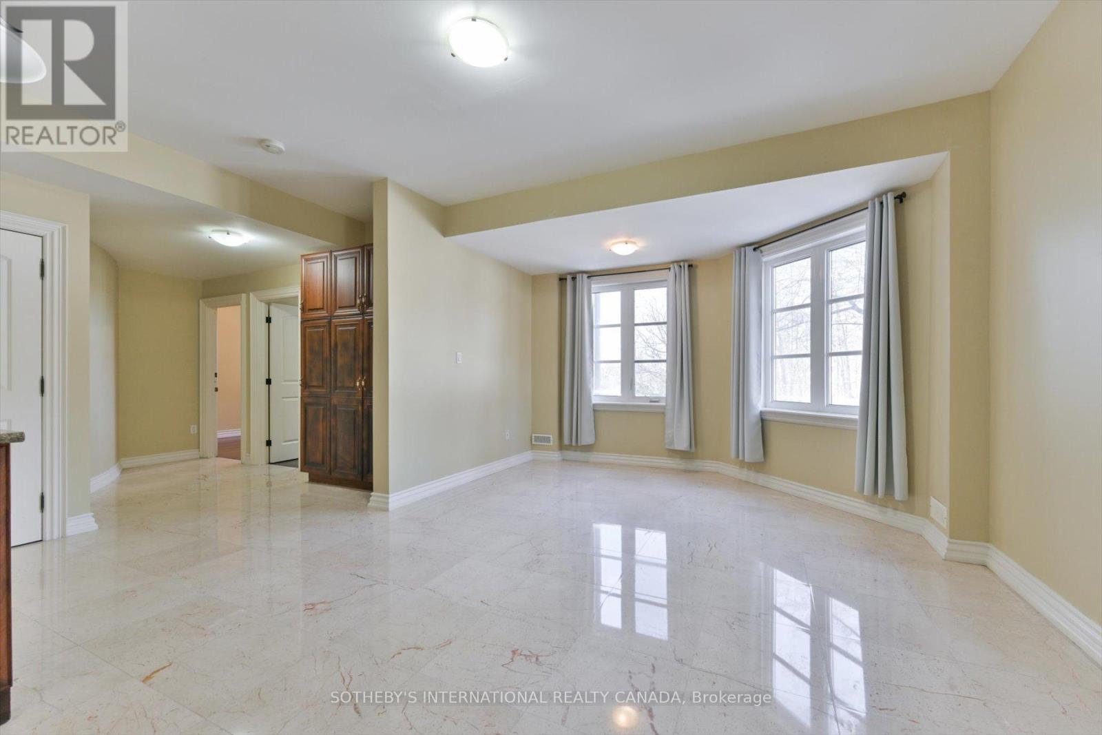 2 - 50 Old Yonge Street, Toronto, Ontario  M2P 1P7 - Photo 7 - C12727496