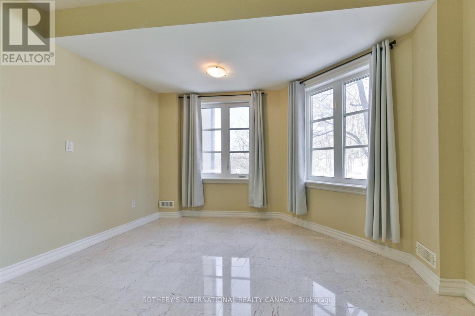 2 - 50 Old Yonge Street, Toronto, Ontario  M2P 1P7 - Photo 8 - C12727496