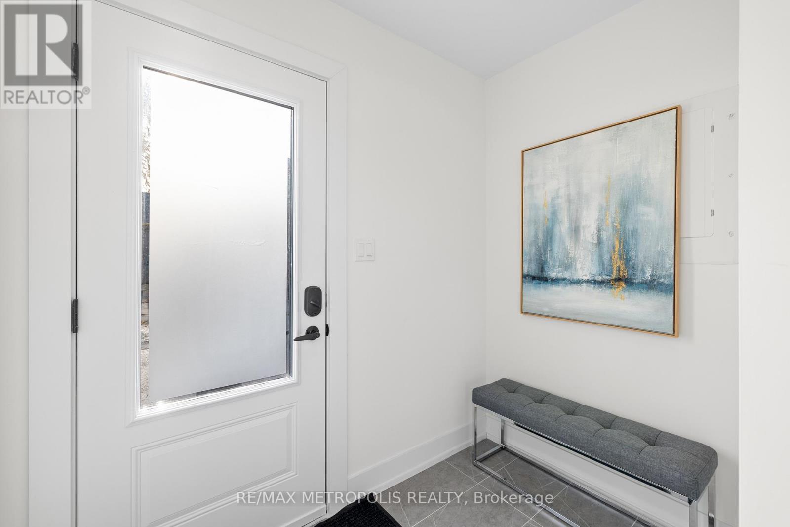 Laneway - 447 Lansdowne Avenue, Toronto, Ontario  M6H 3Y2 - Photo 13 - C12727508