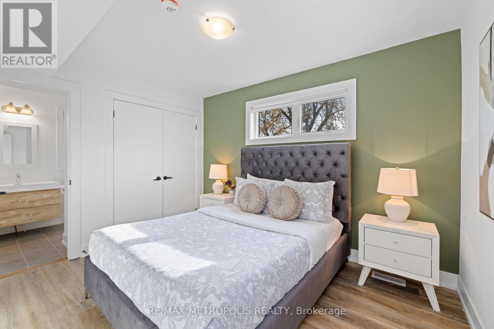 Laneway - 447 Lansdowne Avenue, Toronto, Ontario  M6H 3Y2 - Photo 17 - C12727508