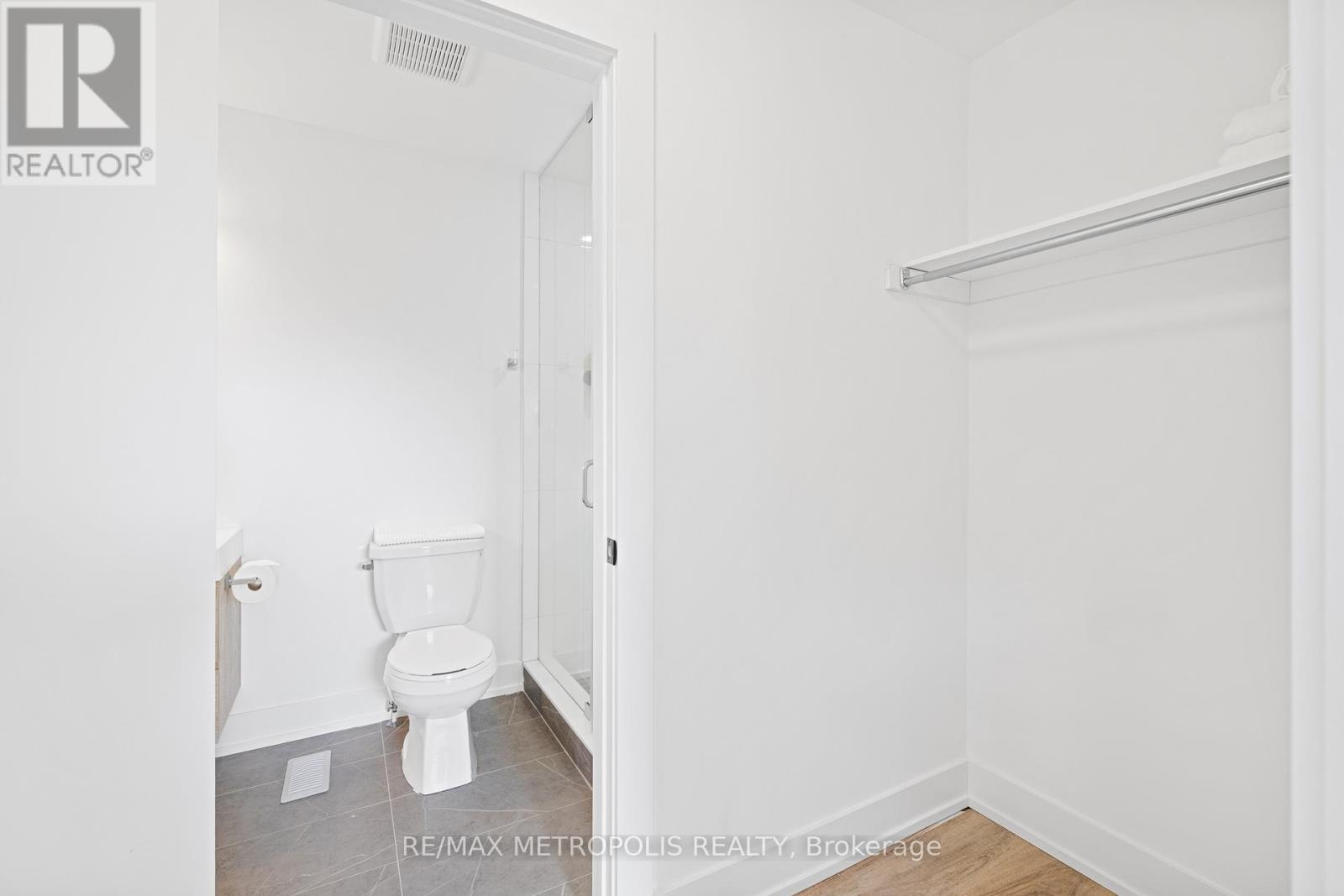 Laneway - 447 Lansdowne Avenue, Toronto, Ontario  M6H 3Y2 - Photo 21 - C12727508