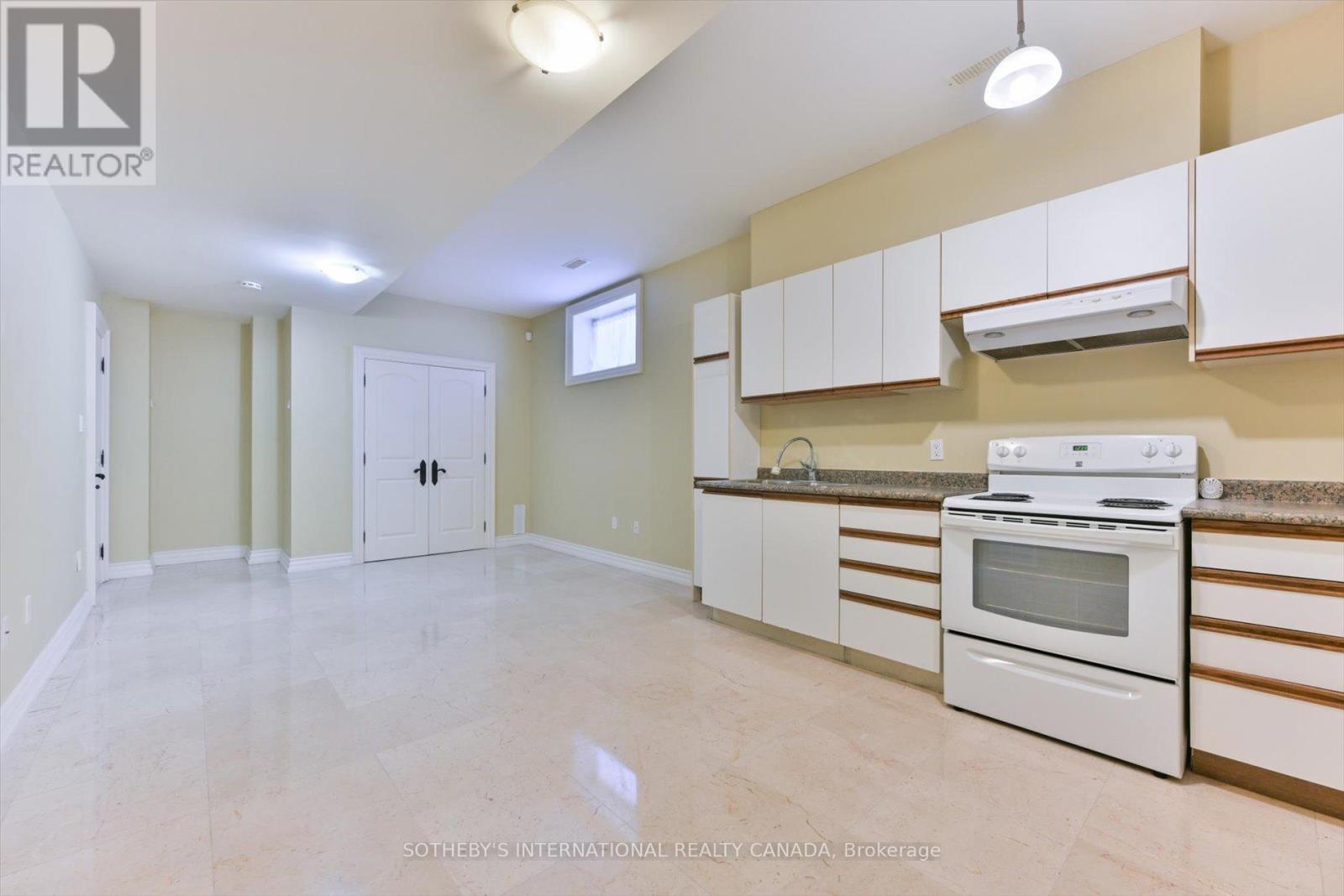 3 - 50 Old Yonge Street W, Toronto, Ontario  M2P 1P7 - Photo 10 - C12727512