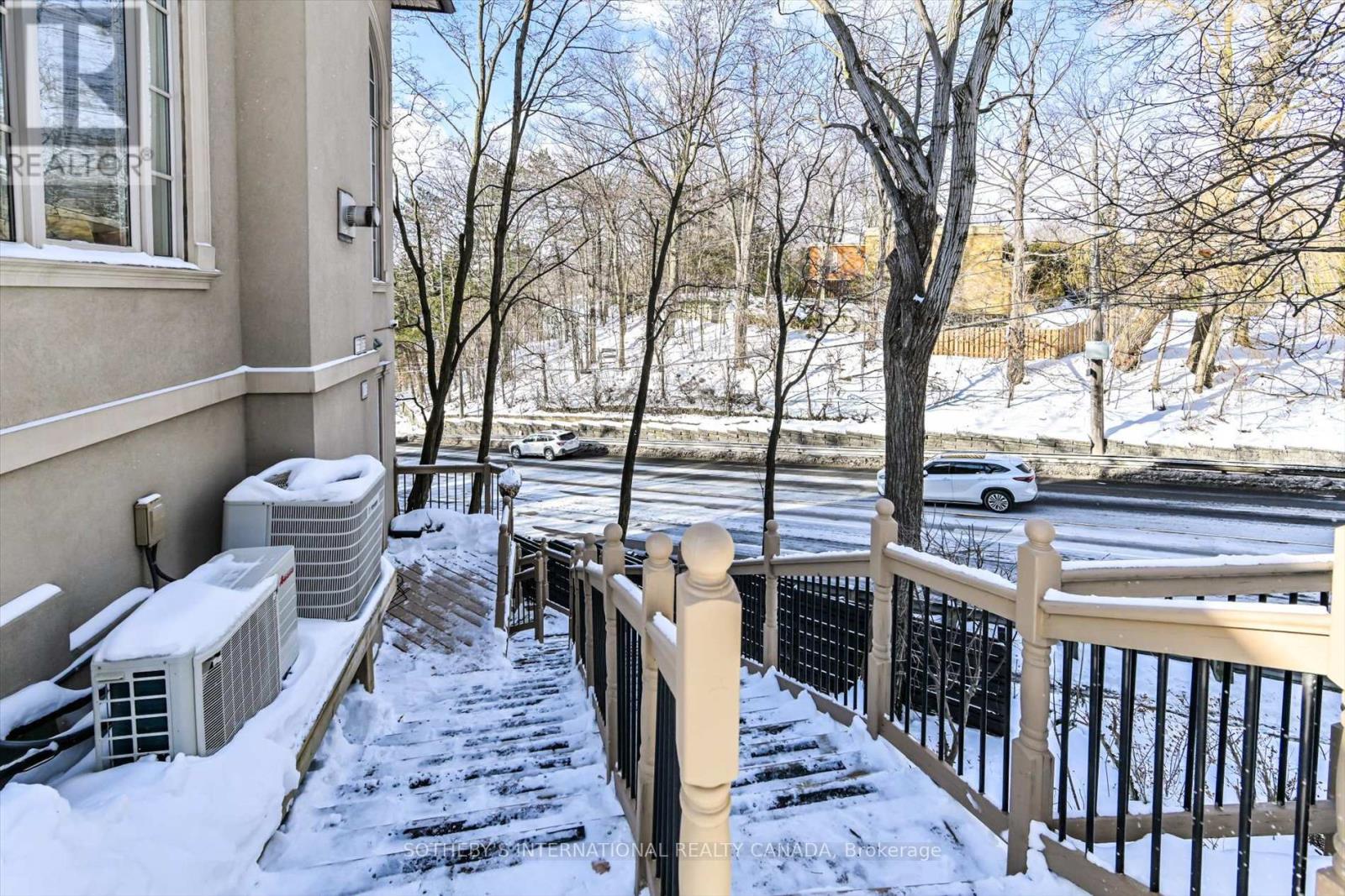 3 - 50 Old Yonge Street W, Toronto, Ontario  M2P 1P7 - Photo 2 - C12727512