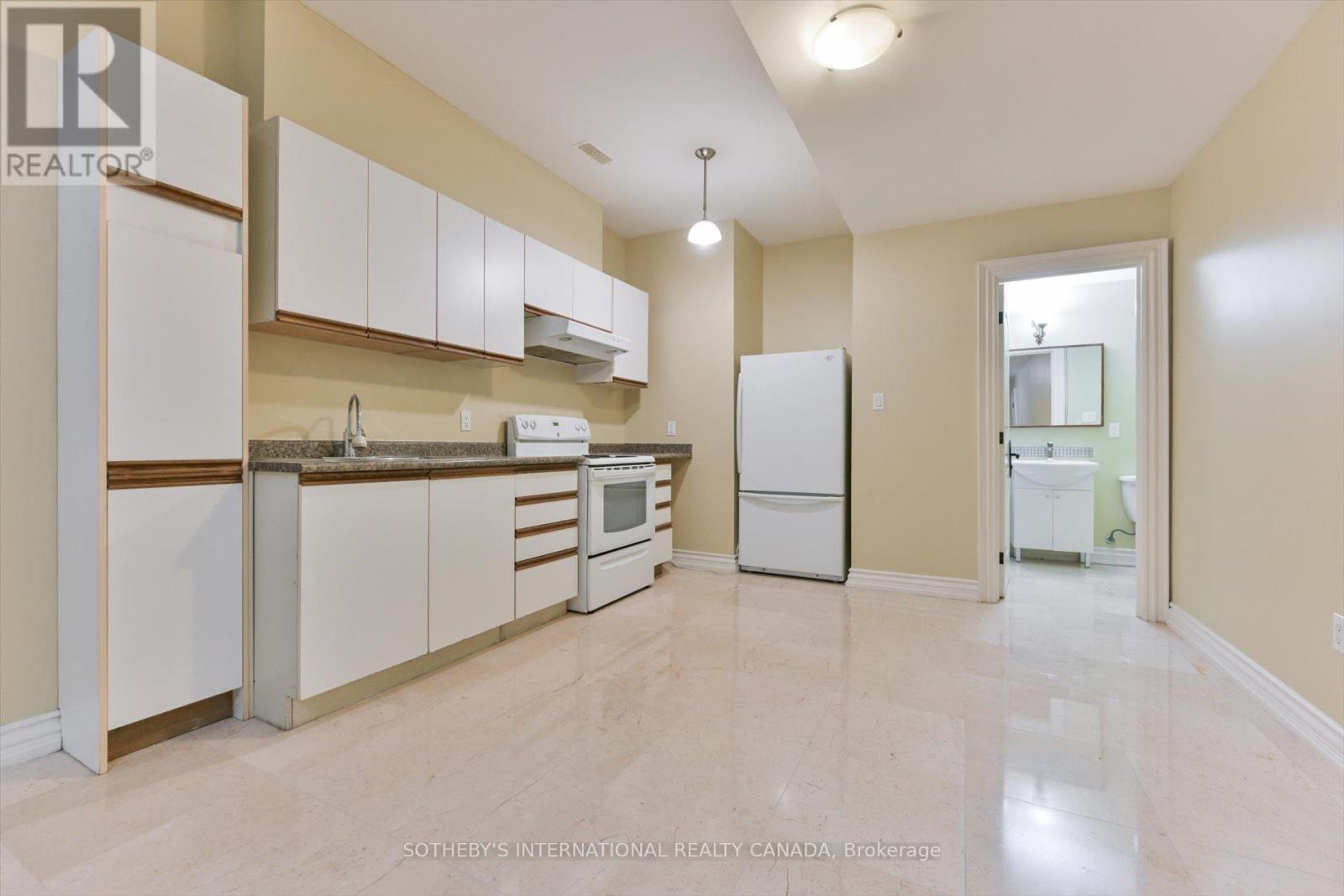 3 - 50 Old Yonge Street W, Toronto, Ontario  M2P 1P7 - Photo 8 - C12727512