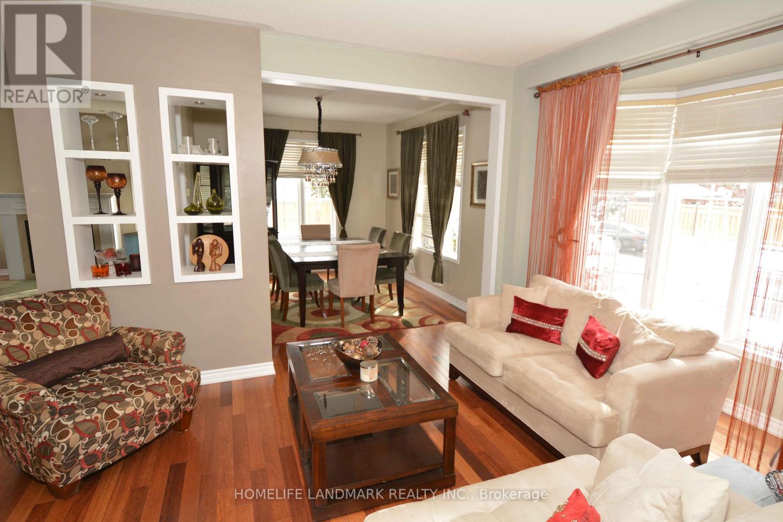 4825 Fulwell Road, Mississauga, Ontario  L5M 7J8 - Photo 3 - W12727476