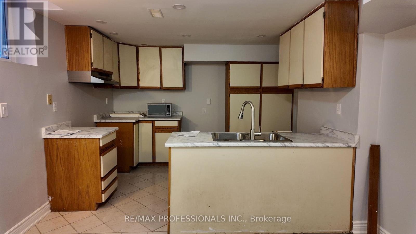 58 Amantine Crescent, Brampton, Ontario  L6W 4A1 - Photo 19 - W12727502