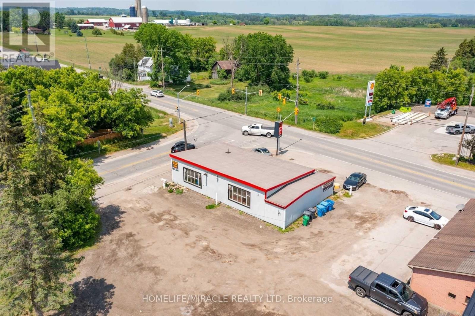 15396 Airport Road, Caledon, Ontario  L7C 1E6 - Photo 8 - W12727516