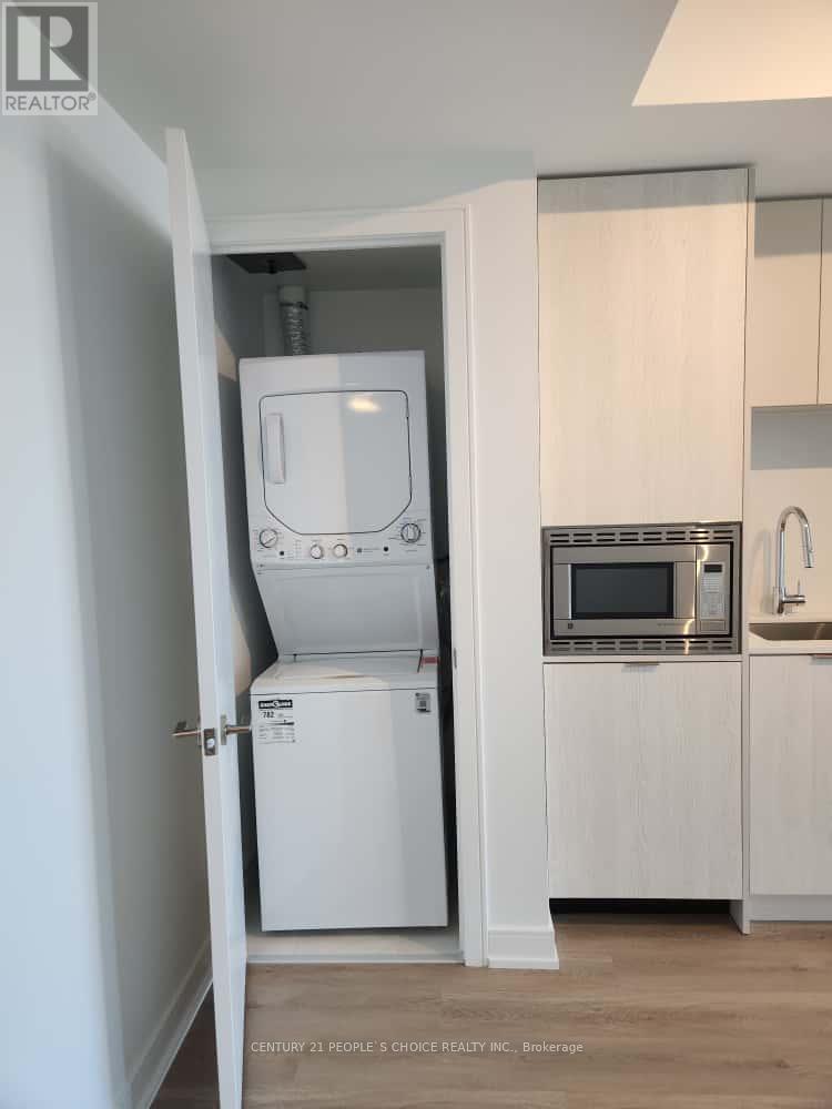 1606 - 3009 Novar Road, Mississauga, Ontario  L5B 0P9 - Photo 4 - W12727518