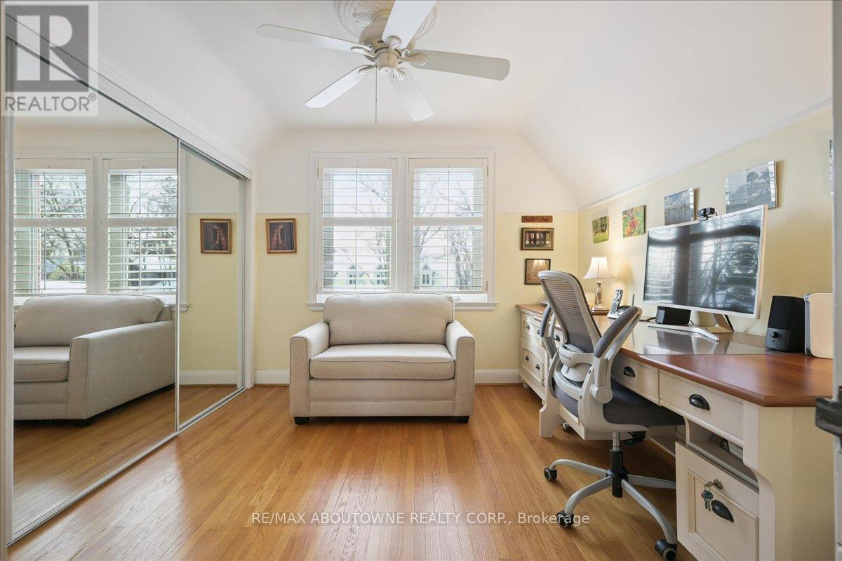 343 Douglas Avenue, Oakville, Ontario  L6J 3S7 - Photo 16 - W12727528