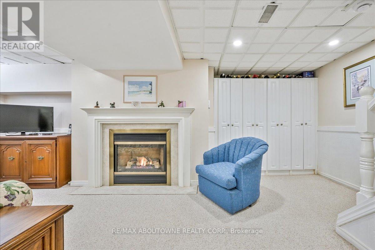 343 Douglas Avenue, Oakville, Ontario  L6J 3S7 - Photo 20 - W12727528