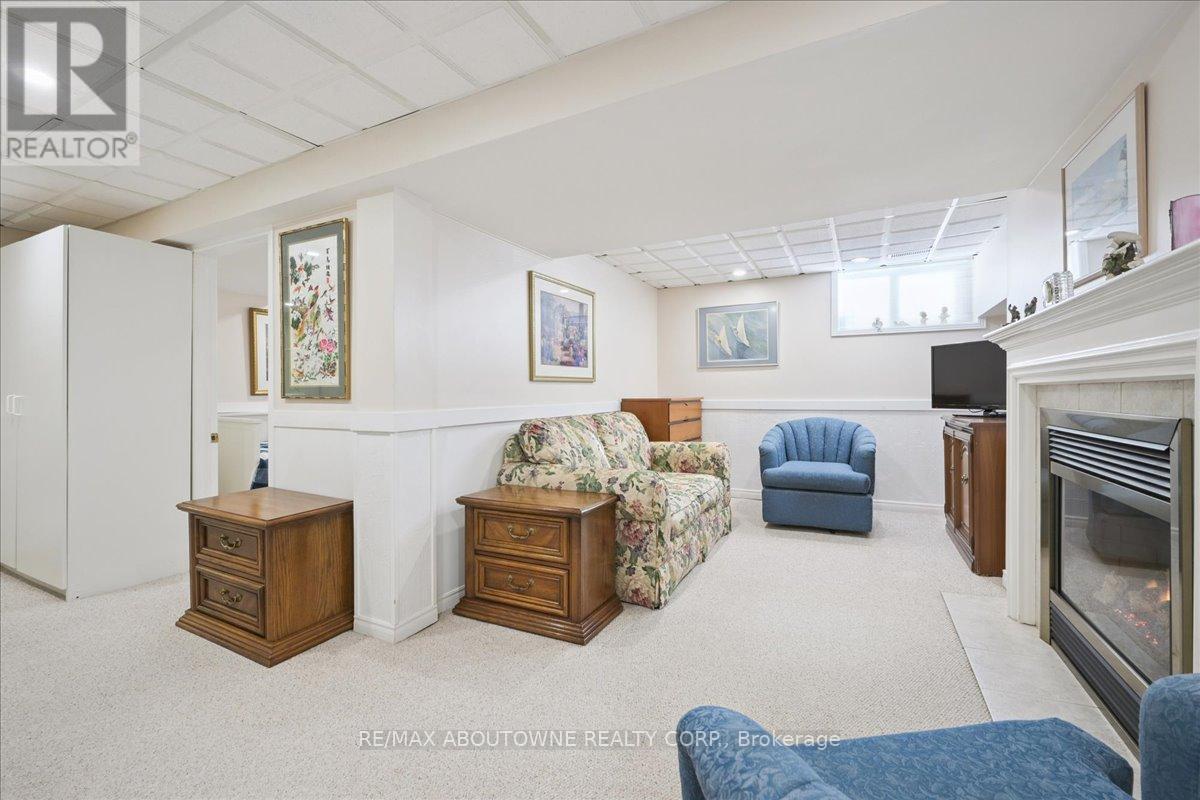 343 Douglas Avenue, Oakville, Ontario  L6J 3S7 - Photo 21 - W12727528