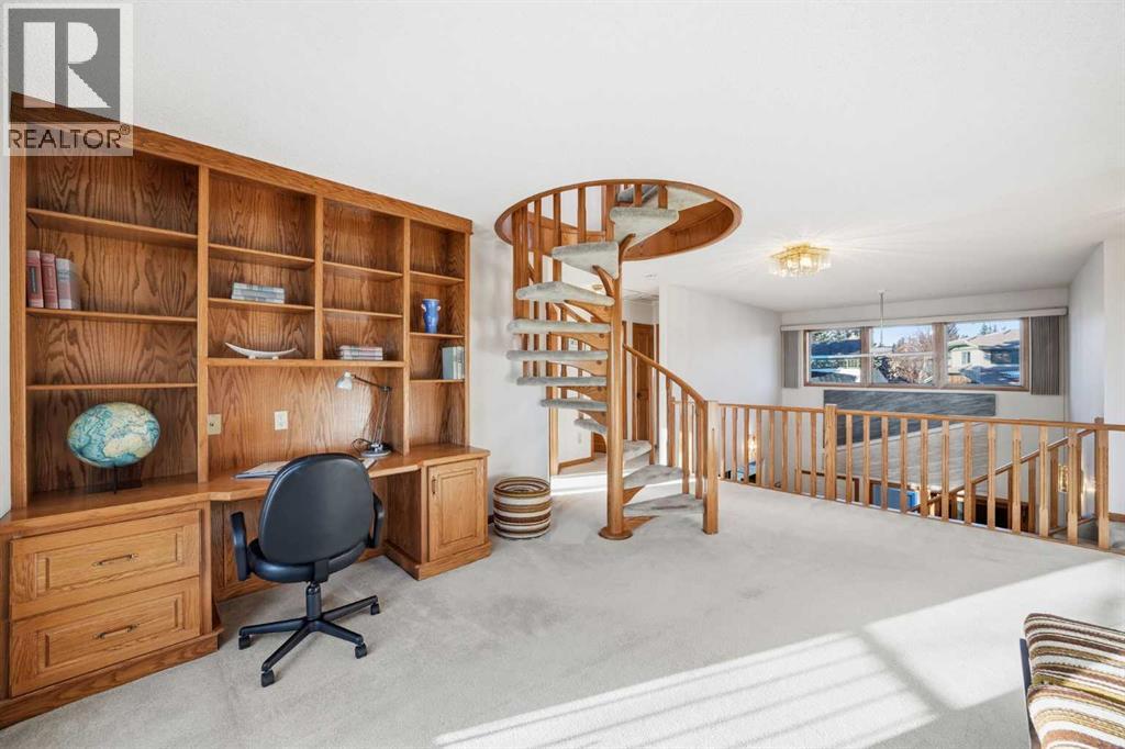 32 Woodgrove Crescent Sw, Calgary, Alberta  T2W 3Z1 - Photo 22 - A2275659