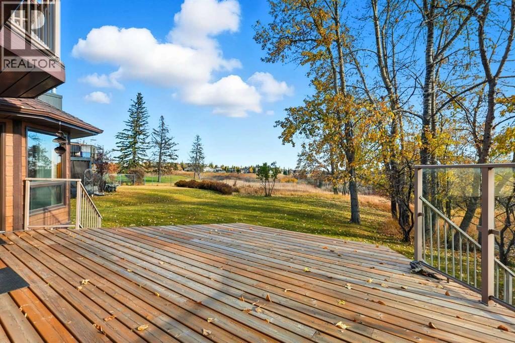 32 Woodgrove Crescent Sw, Calgary, Alberta  T2W 3Z1 - Photo 36 - A2275659