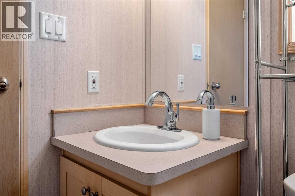 220 Big Hill Place Se, Airdrie, Alberta  T4A 1R6 - Photo 16 - A2281061