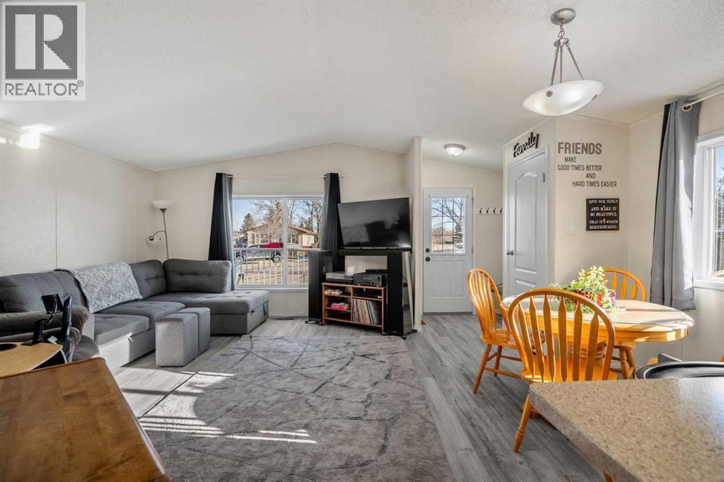 220 Big Hill Place Se, Airdrie, Alberta  T4A 1R6 - Photo 7 - A2281061