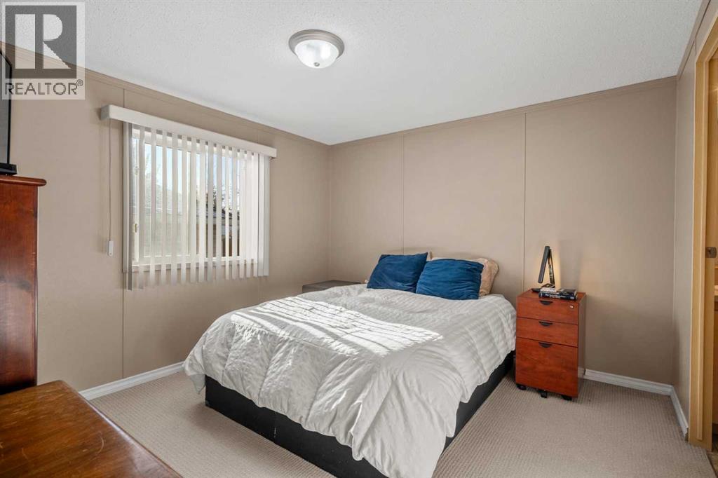 220 Big Hill Place Se, Airdrie, Alberta  T4A 1R6 - Photo 12 - A2281061