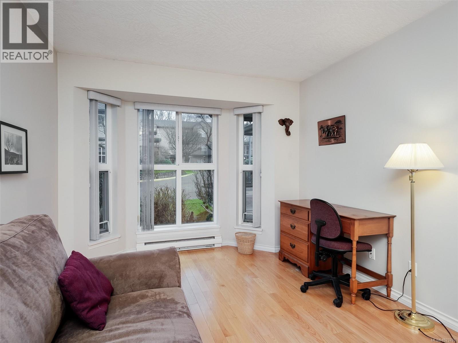 2 1473 Garnet Rd, Saanich, British Columbia  V8P 5T5 - Photo 14 - 1023781