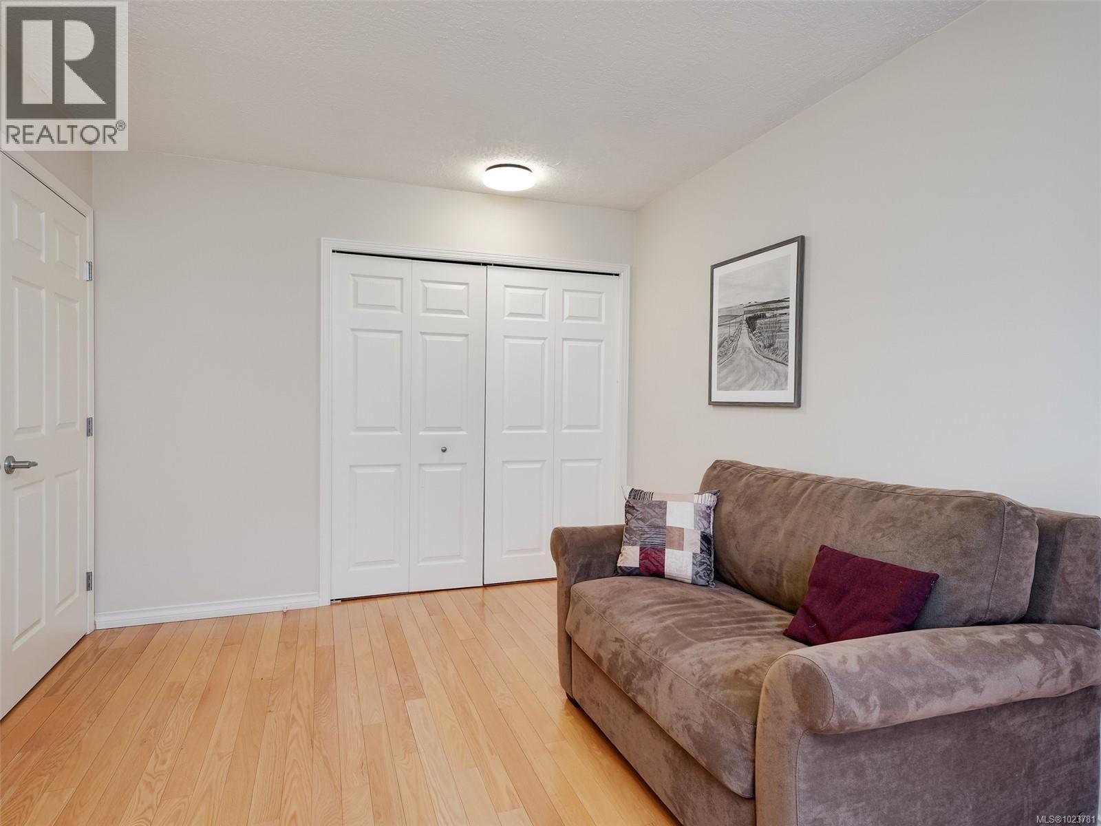 2 1473 Garnet Rd, Saanich, British Columbia  V8P 5T5 - Photo 15 - 1023781